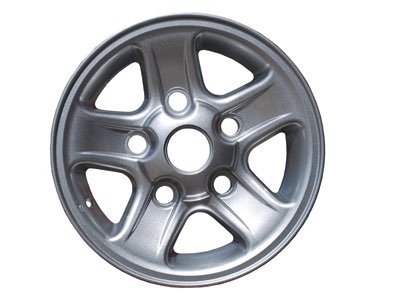 Silver alloy wheel